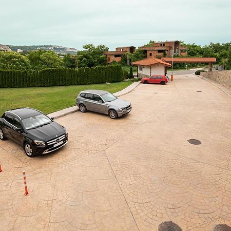Апартамент За Гости Влади В Комплекс Garden Palace Baltsjik Buitenkant foto